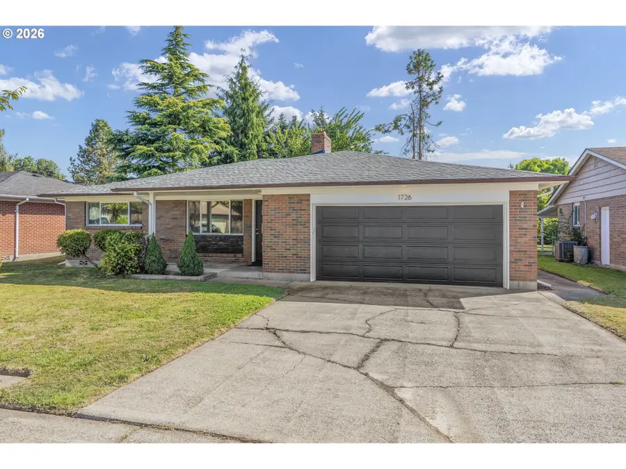 1726 Susan Ave, Longview, WA 98632 - #2