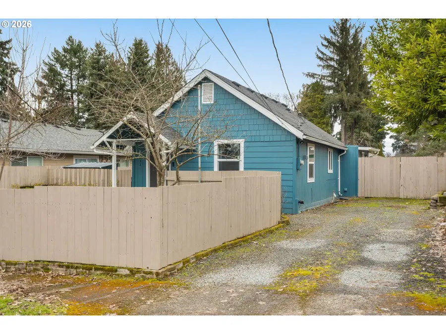 3411 U St, Vancouver, WA 98663 - #2