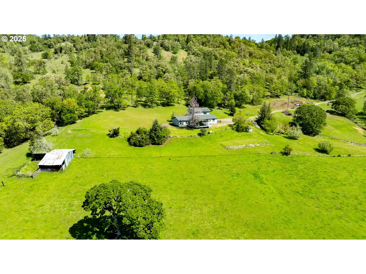 1120 Sunshine Rd, Roseburg, OR 97470 - Image #1