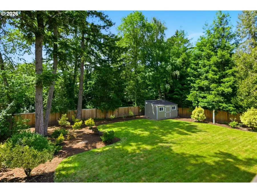 2109 Wembley Park Rd, Lake Oswego, OR 97034 - #2