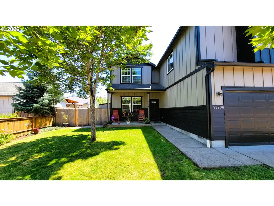 25206 Irenic Ave, Veneta, OR 97487 - #2