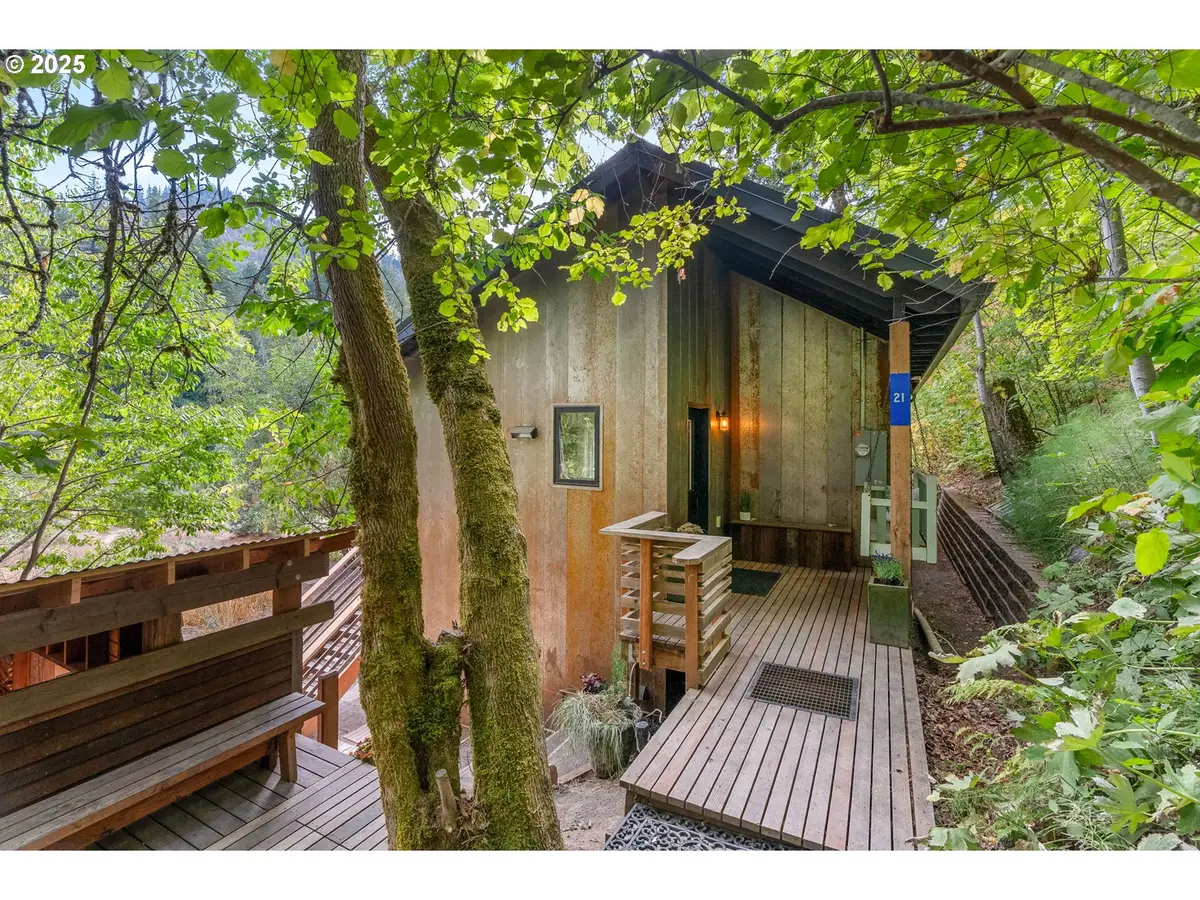 183 Condit Dr, White Salmon, WA 98672 - Image #1