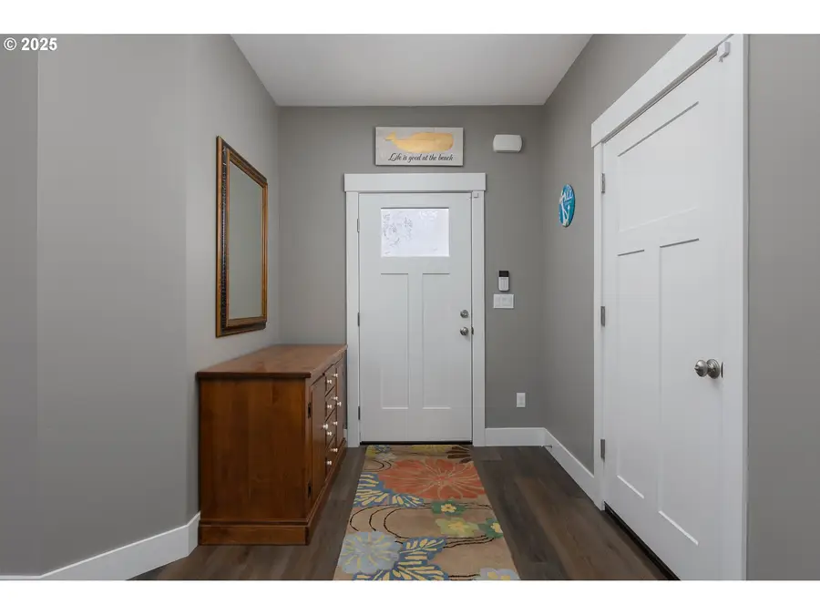 4145 SE Inlet Ave, Lincoln City, OR 97367 - Image #3
