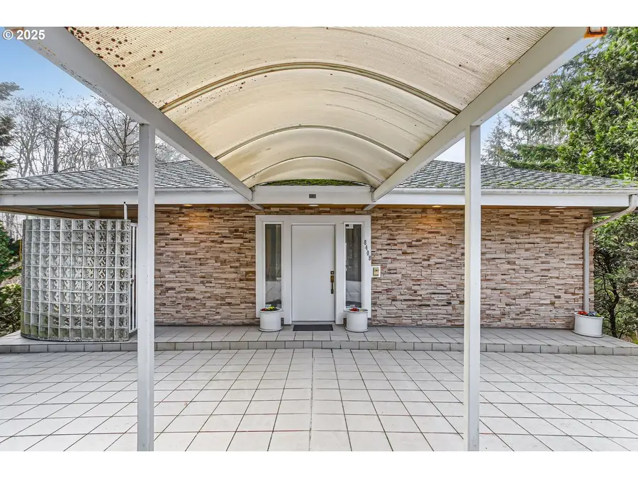 8408 NW Pinnacle Ct, Portland West, OR 97229 - Image #2