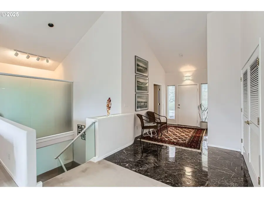 8408 NW Pinnacle Ct, Portland West, OR 97229 - Image #3