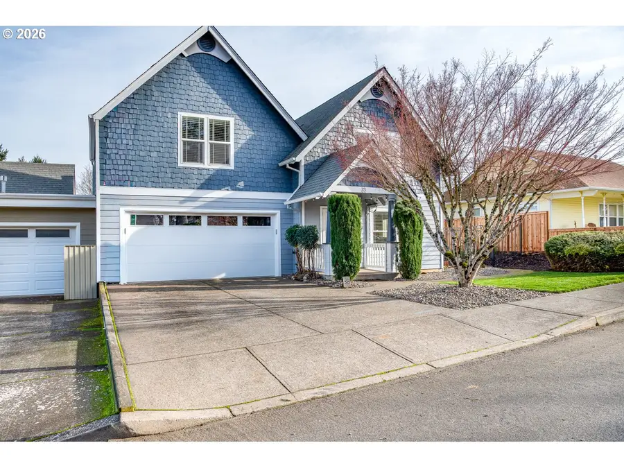 38 Denmark Loop, Silverton, OR 97381 - Image #2