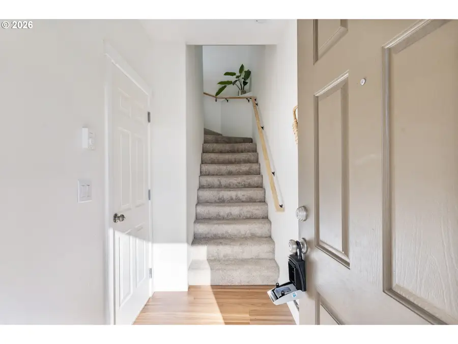 14705 SW Sandhill Loop #202, Beaverton, OR 97007 - Image #2