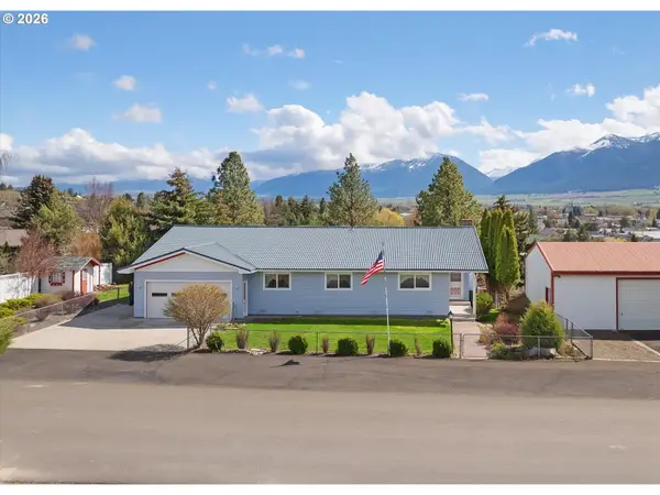 104 Hyland Dr, Enterprise, OR 97828