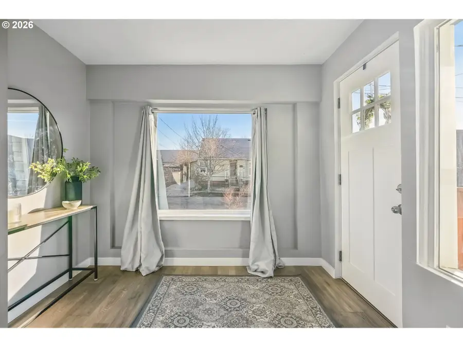 1405 NE 63rd Ave, Portland, OR 97213 - Image #3