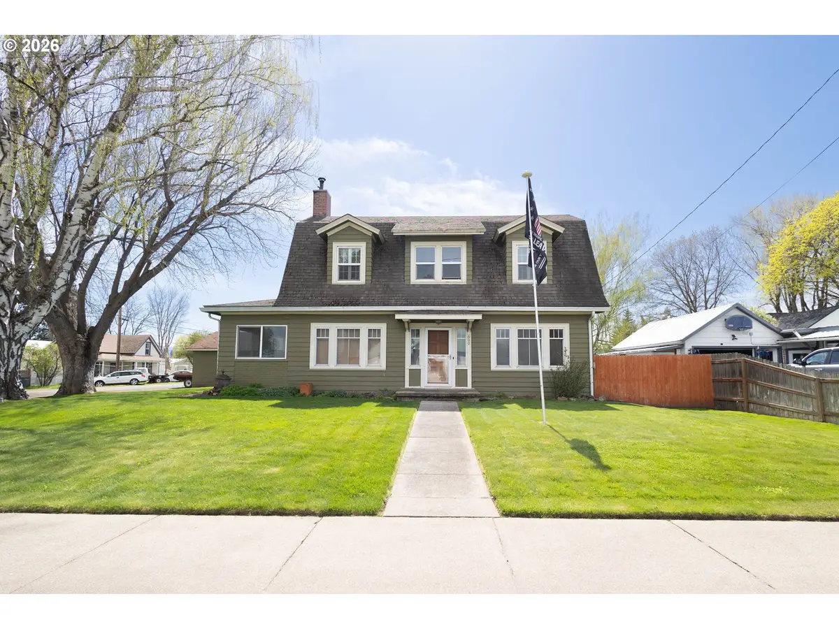 600 Albany St, Elgin, OR 97827 - #1