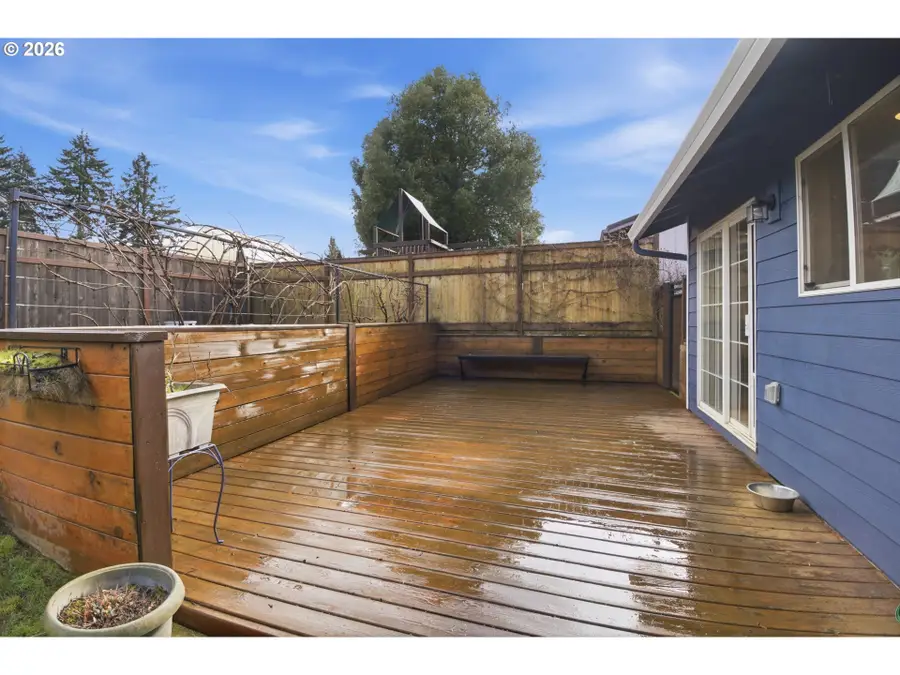 390 SW Ash St, Willamina, OR 97396 - #3