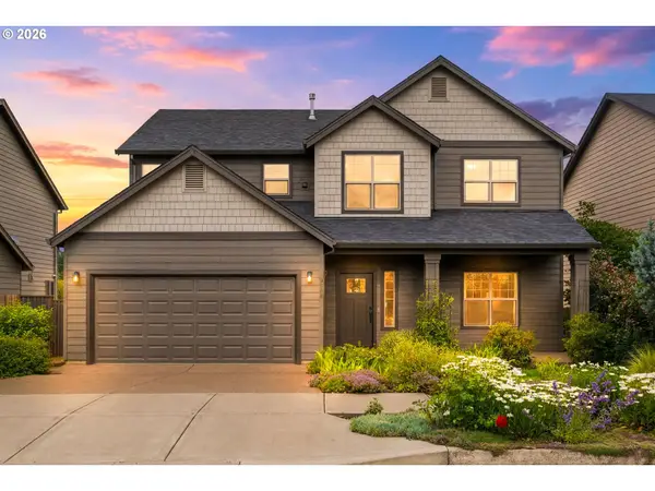 3091 NE Hidden Meadow Dr, McMinnville, OR 97128