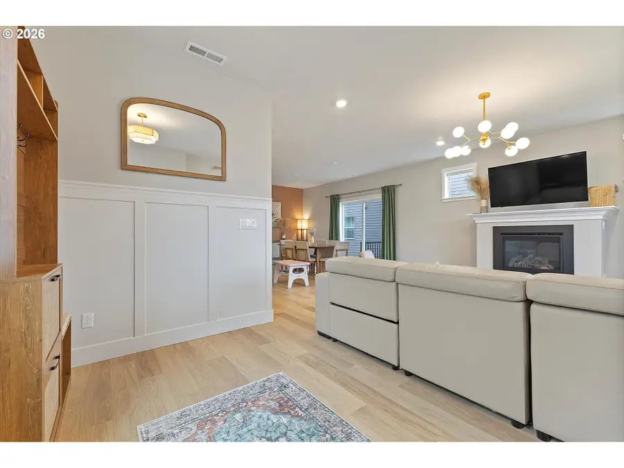 16542 SW Perth Rd, Beaverton Hillsboro, OR 97224 - #3