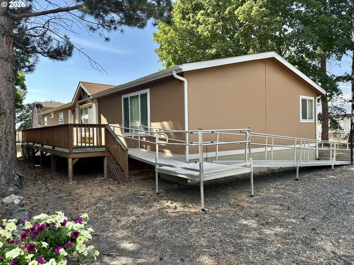 1809 26th St #38, La Grande, OR 97850 - #1