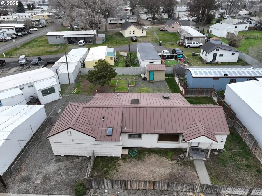 918 Snipes St, The Dalles, OR 97058 - Image #3