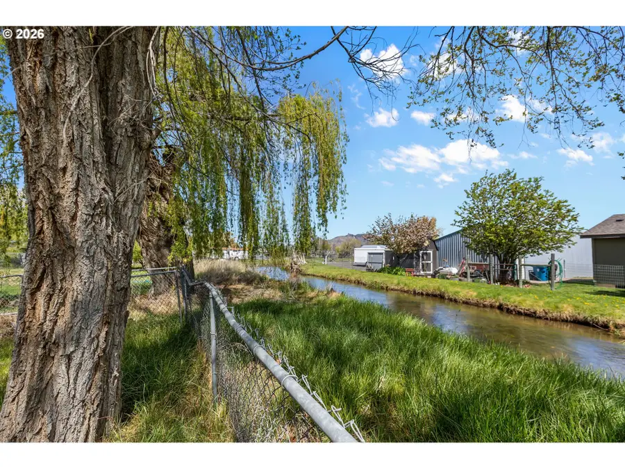 847 C Ave, Terrebonne, OR 97760 - #3