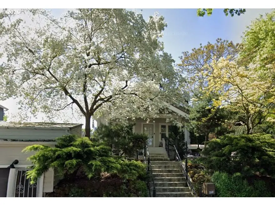 2106 NE Saratoga St, Portland, OR 97211 - #1