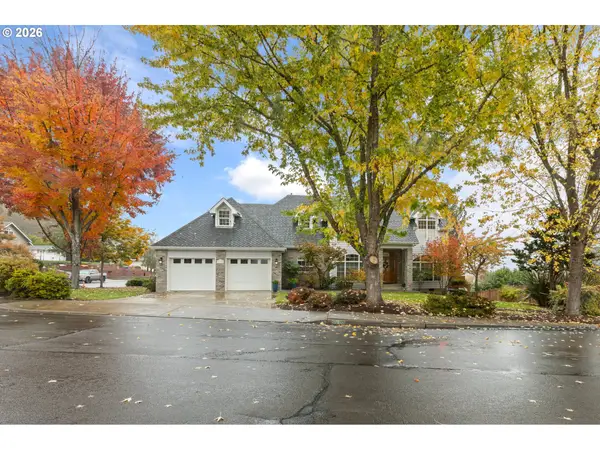 1715 NW Avery St, Roseburg, OR 97471