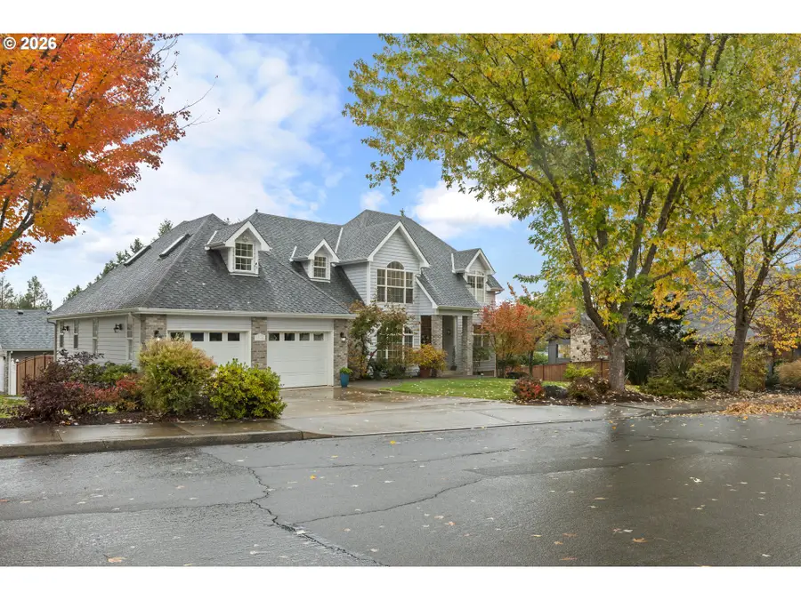 1715 NW Avery St, Roseburg, OR 97471 - #3