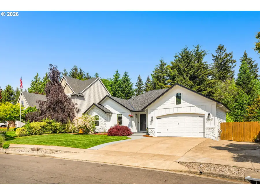 16442 Wayne Dr, Oregon City, OR 97045 - #3