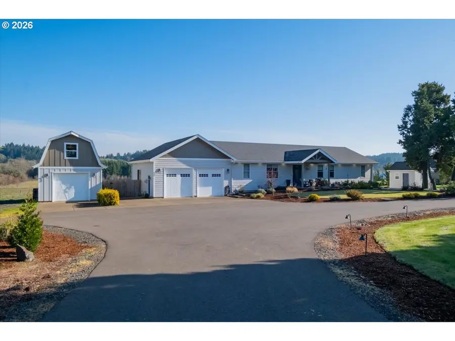 2020 SW Fairview Ave, Dallas, OR 97338 - #2