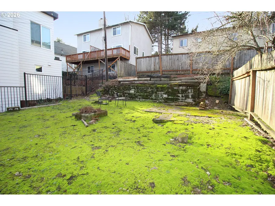 3719 S Hood Ave, Portland, OR 97239 - #3