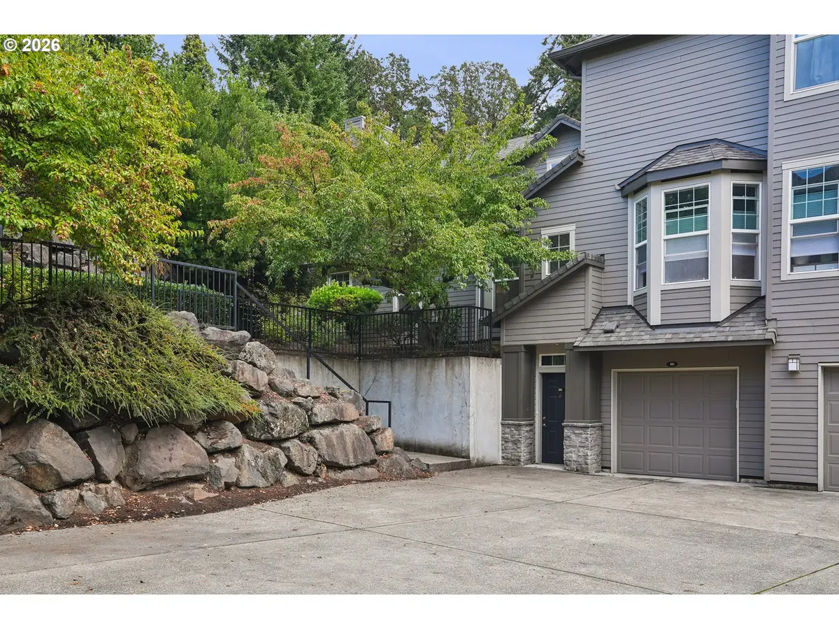 810 Springtree Ln, West Linn, OR 97068 - #1
