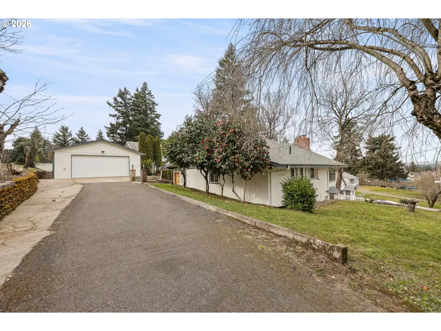 1215 NE 157th Ave, Portland, OR 97230 - #3