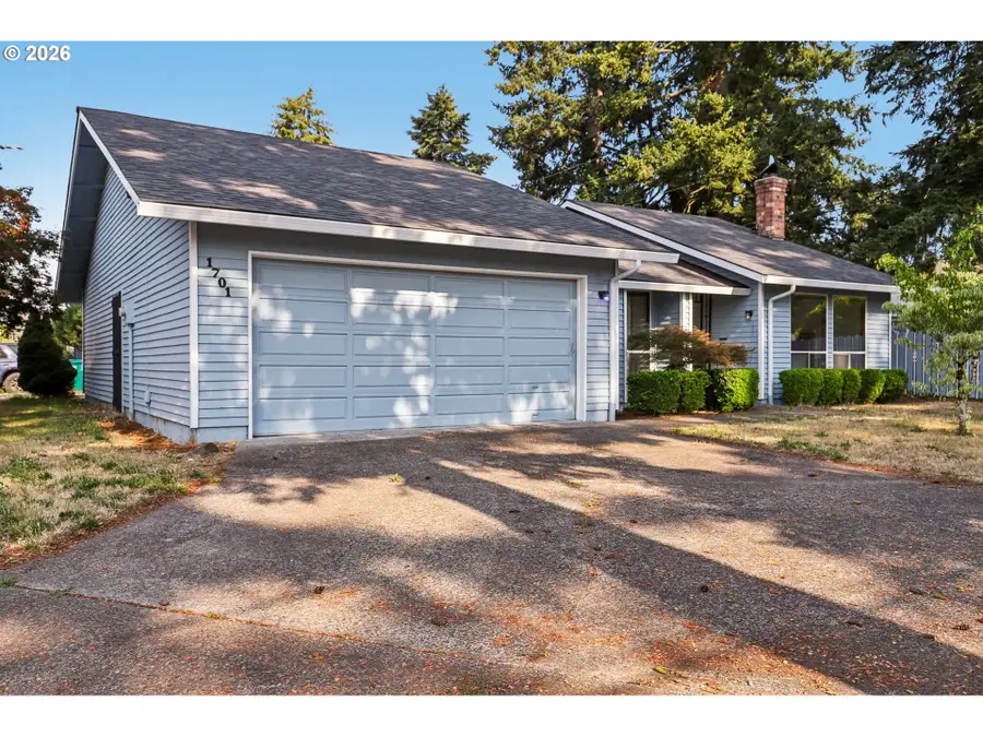 1701 SE 135th Ave, Portland, OR 97233 - #2