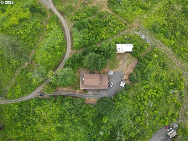 30055 SW Weaver Dr, Newberg, OR 97132