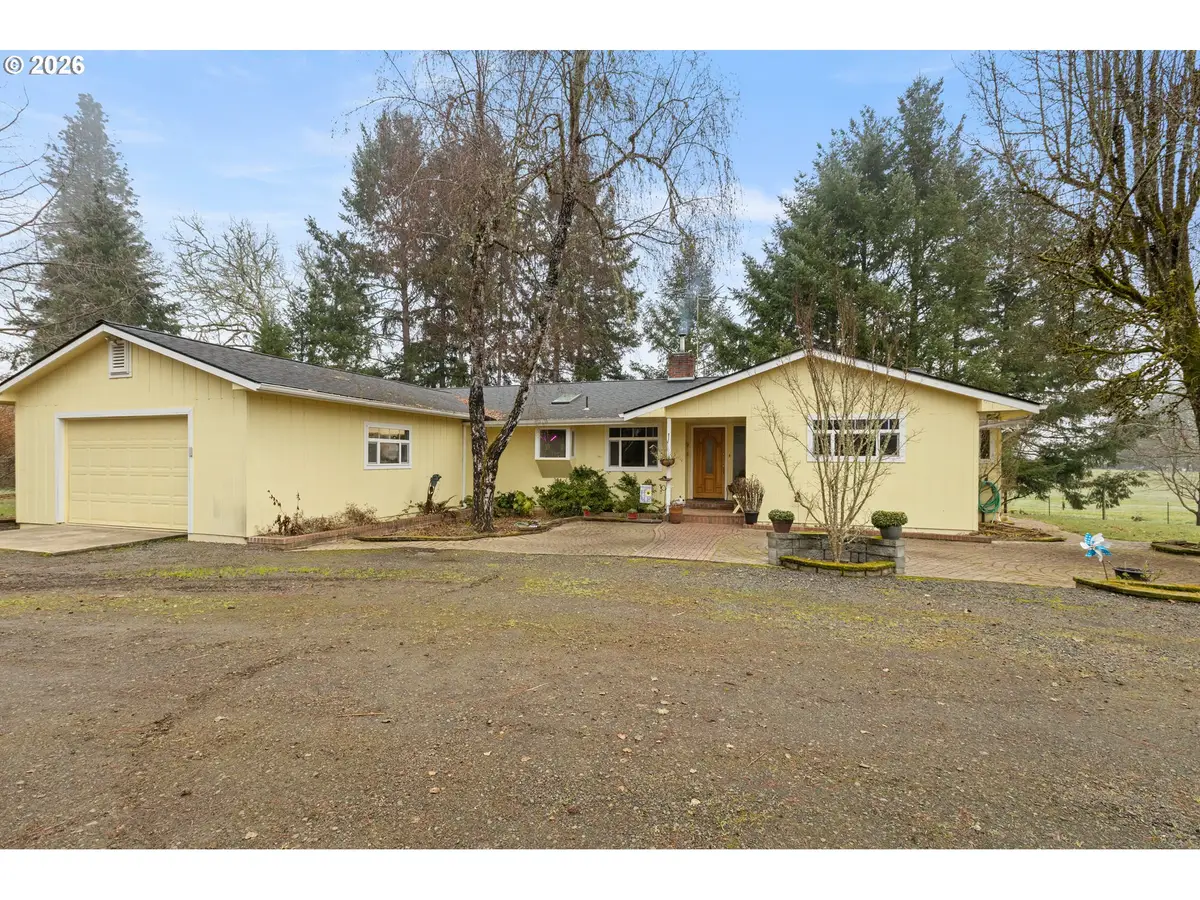 674 Youngs Ln, Roseburg, OR 97471 - Image #1