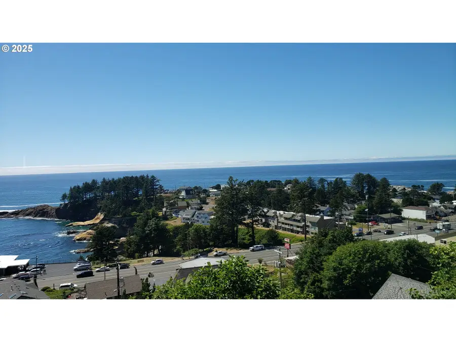 315 NE Vista Terrace Ave, Depoe Bay, OR 97341 - Image #3