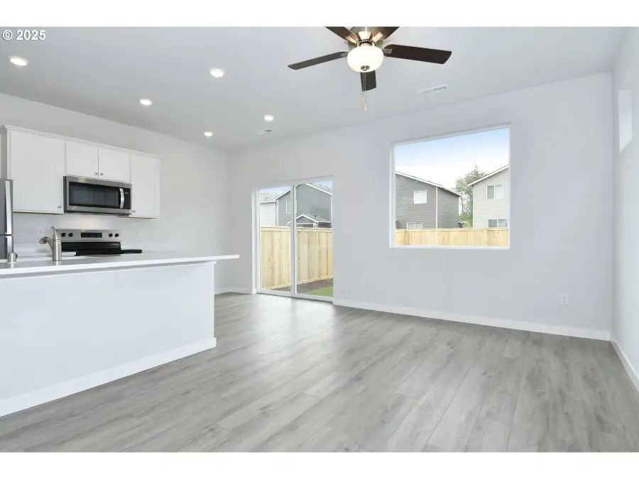 1329 NE Clark Ave, Battle Ground, WA 98604 - Image #3