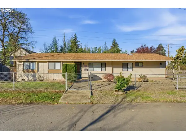 4025 NE Roselawn St, Portland, OR 97211