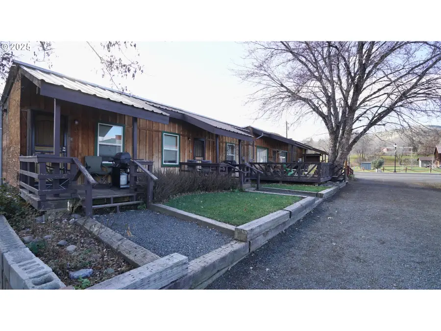 145 E Franklin Ave, Dayville, OR 97825 - Image #2