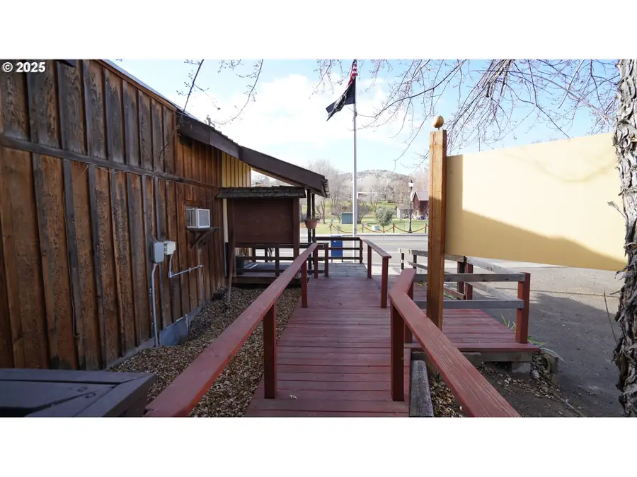 145 E Franklin Ave, Dayville, OR 97825 - Image #3