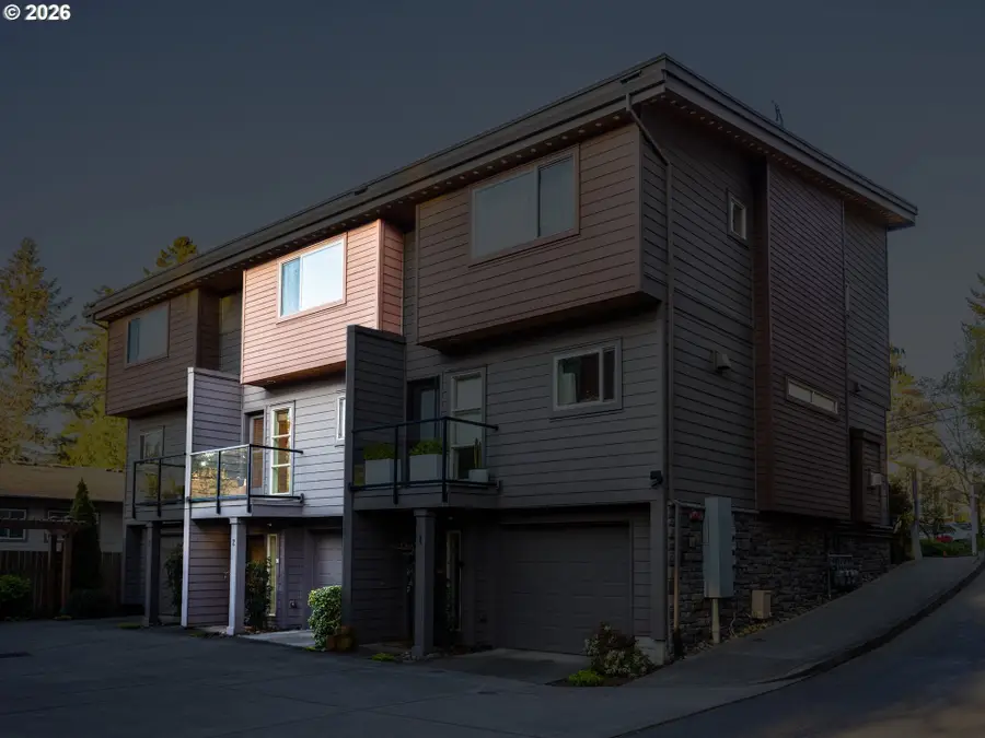 7940 SW 31st Ave #2, Portland, OR 97219 - #2