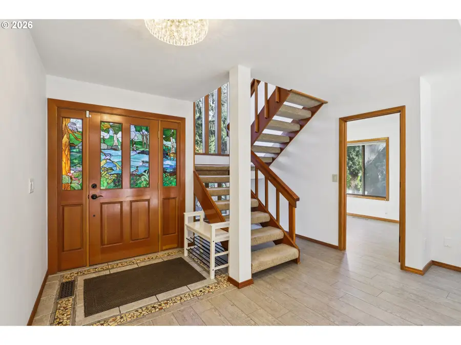 928 Barger St, Silverton, OR 97381 - Image #3