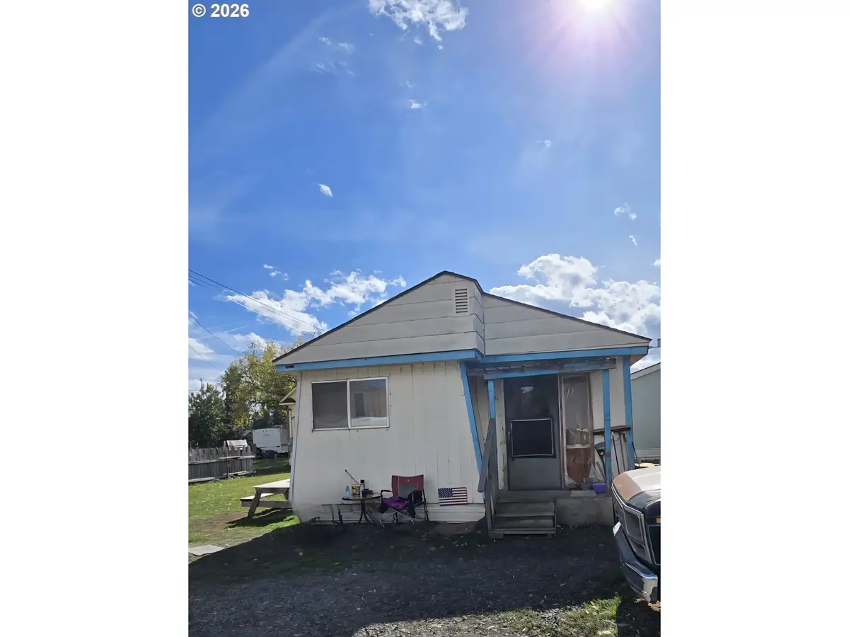 505 W 8th St, Wallowa, OR 97885 - #1
