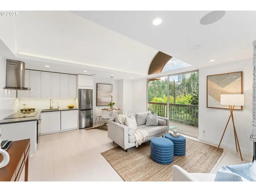 859 SW Broadway Dr #41, Portland, OR 97201 - Image #2