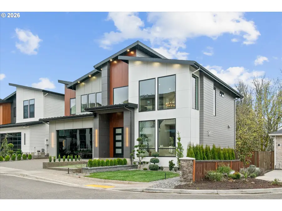 590 W U St, Washougal, WA 98671 - #3
