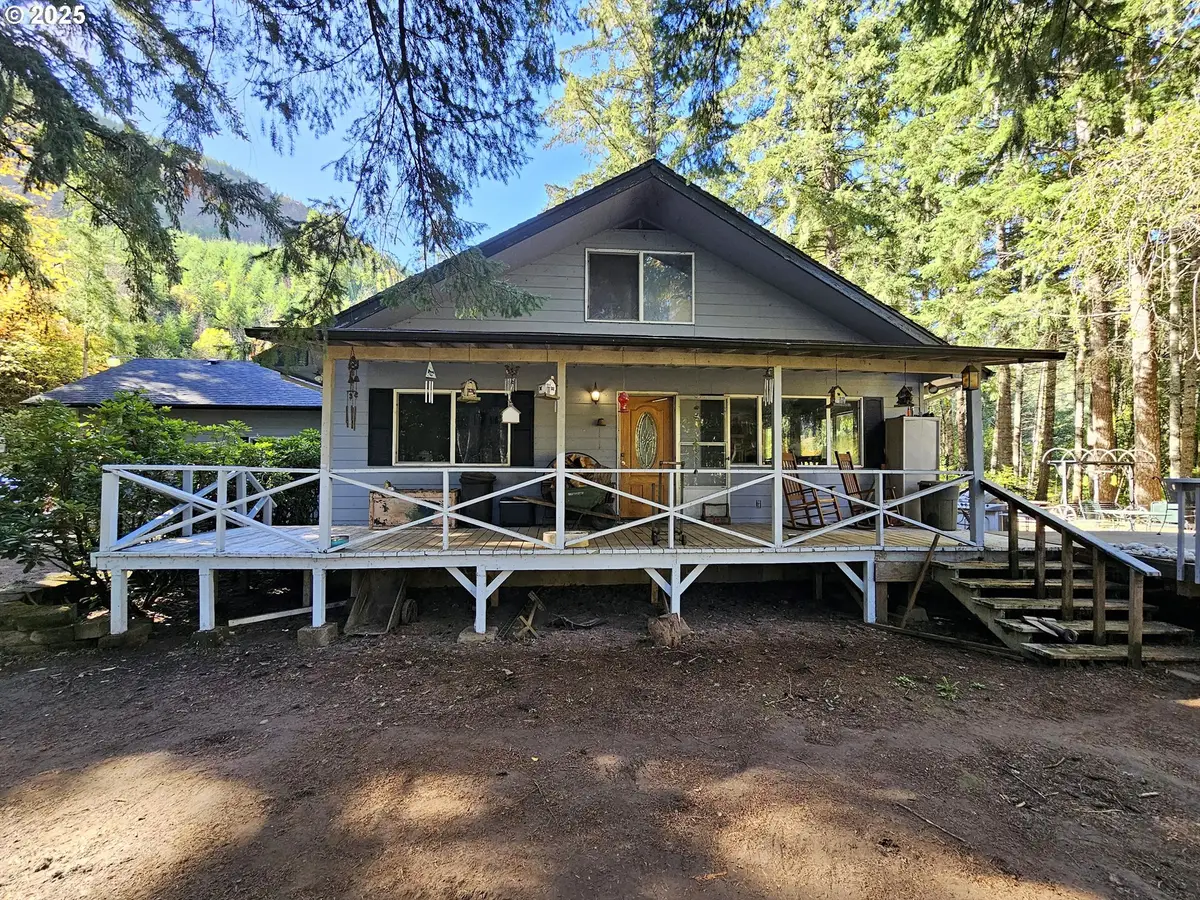 3463 Briarwood Rd, Umpqua, OR 97486 - Image #1