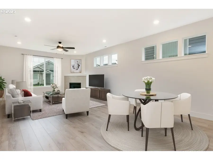 2475 N Villa Dr, Newberg, OR 97132 - Image #2