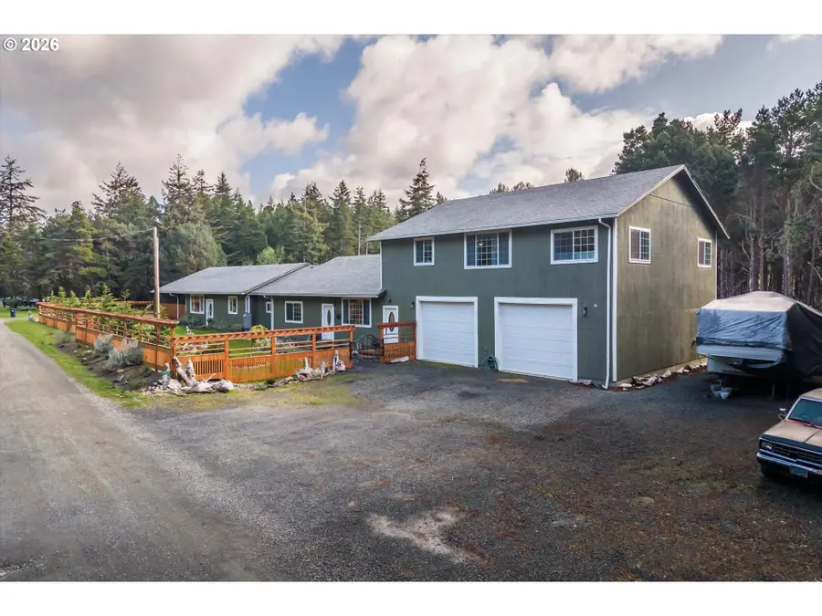 42793 Kreiger Ln, Port Orford, OR 97465 - #2