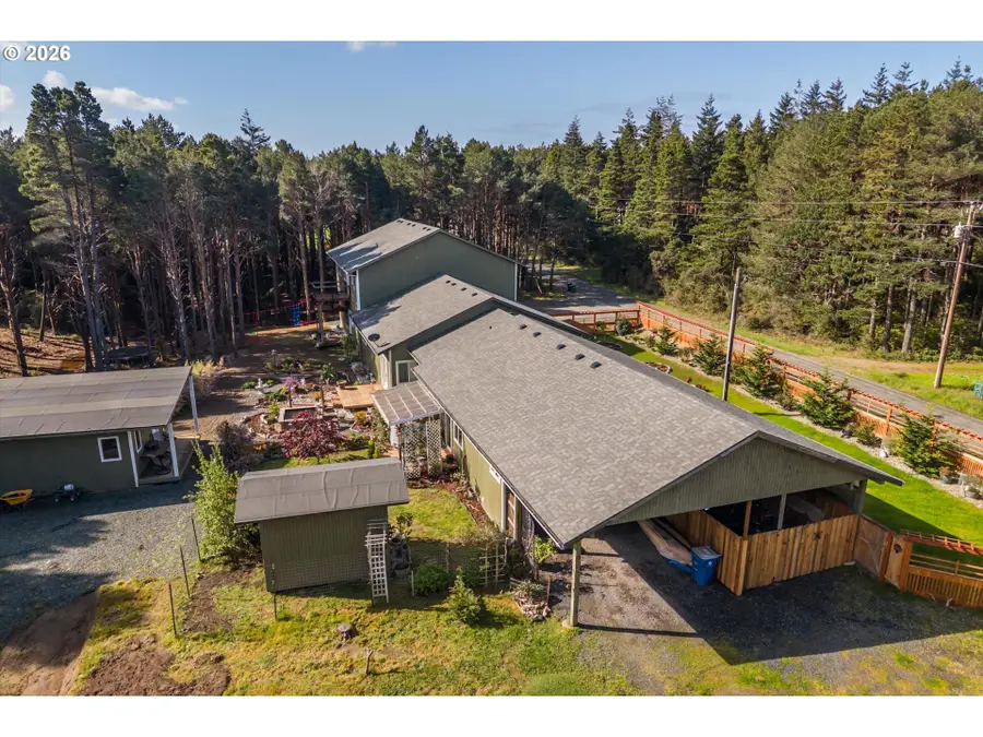 42793 Kreiger Ln, Port Orford, OR 97465 - #3