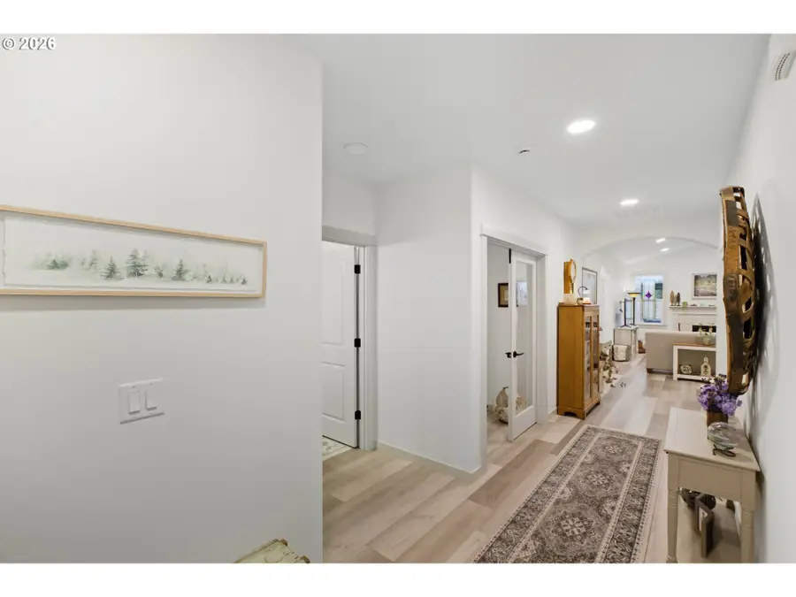 5021 Cedar View Dr, Springfield, OR 97478 - Image #3