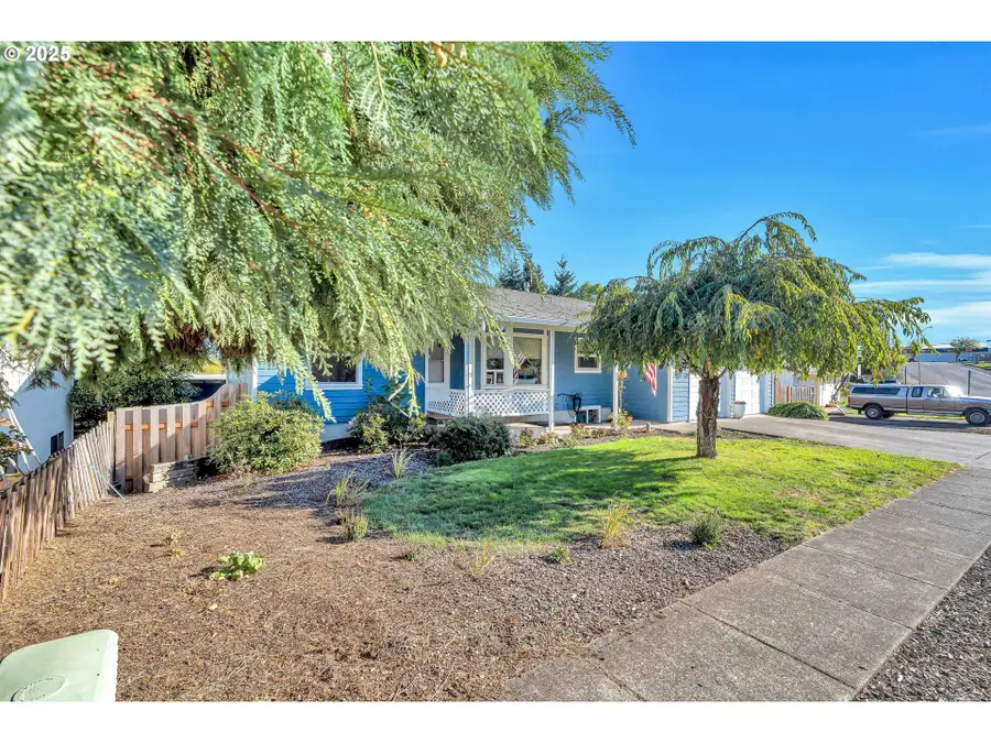 128 N 31st Ave, Cornelius, OR 97113 - Image #3