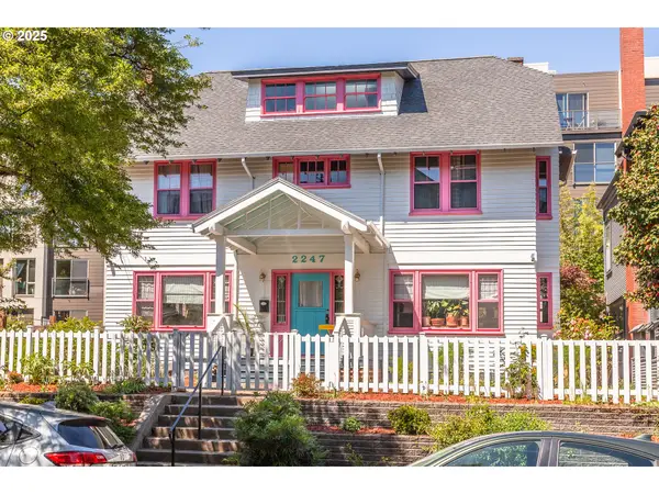 2247 NW Kearney St, Portland, OR 97210