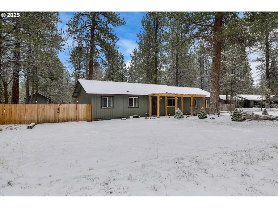 69322 Hackamore, Sisters, OR 97759 - Image #2