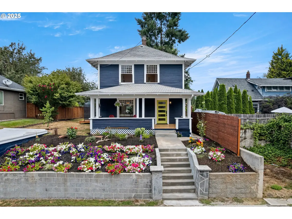 2021 N Sumner St, Portland, OR 97217 - Image #1